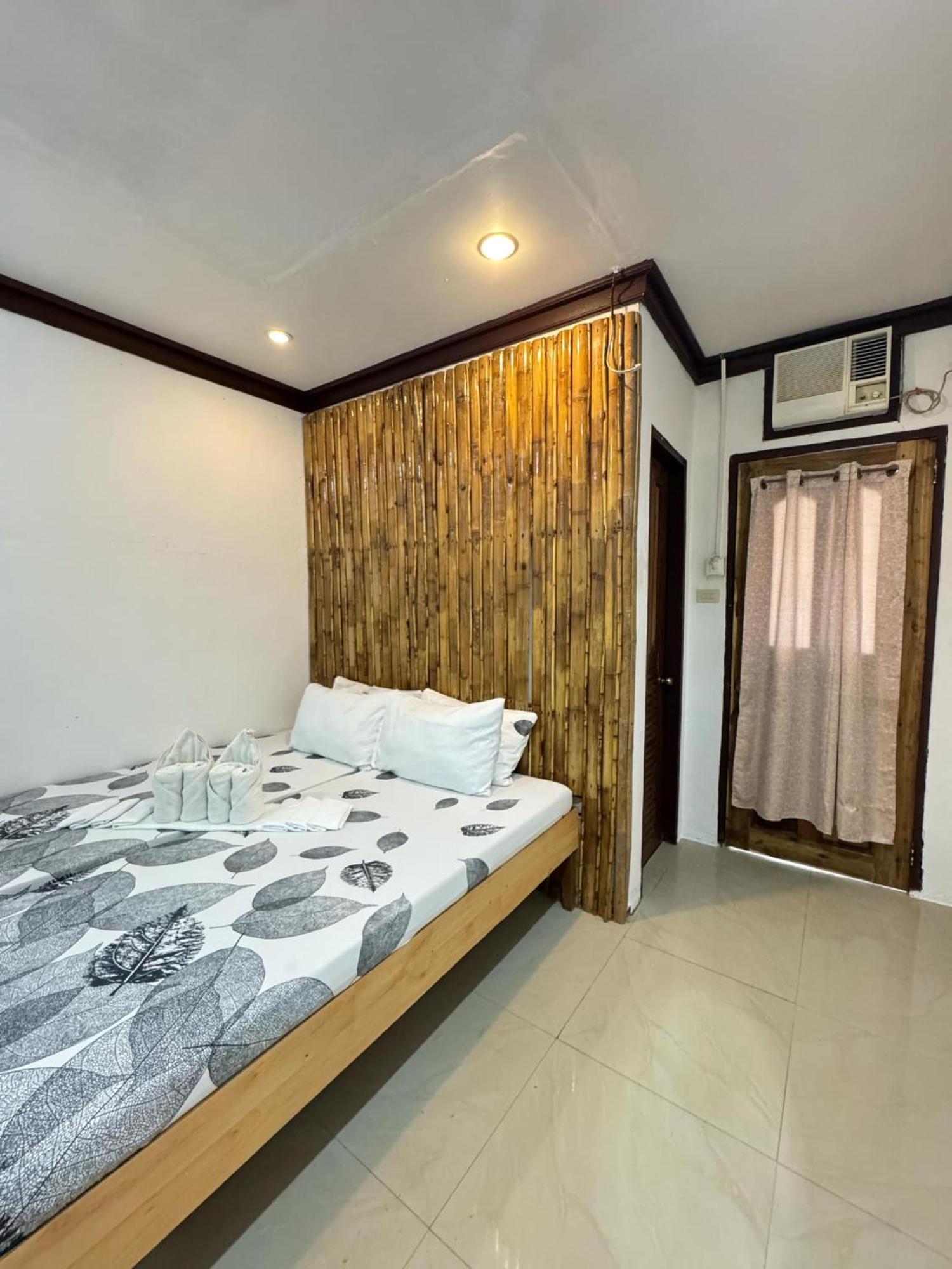 Aquaholik Traveler'S Lodge El Nido Buitenkant foto